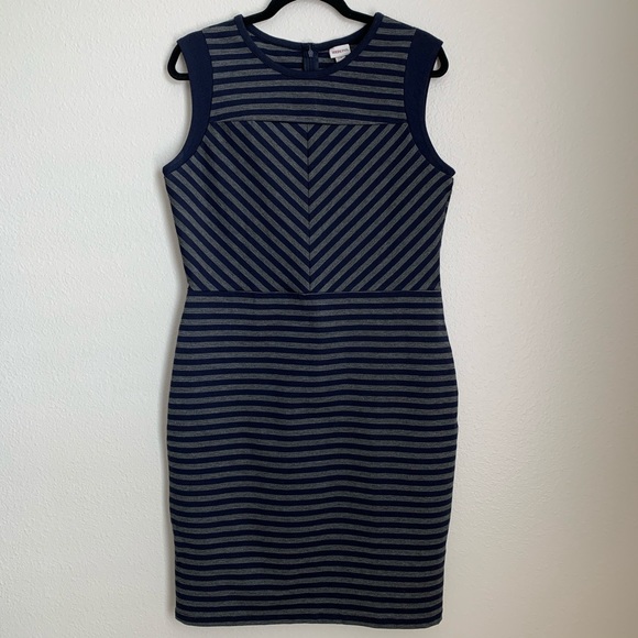 Merona Dresses & Skirts - Merona Sheath Below the knee Dress Sz Large